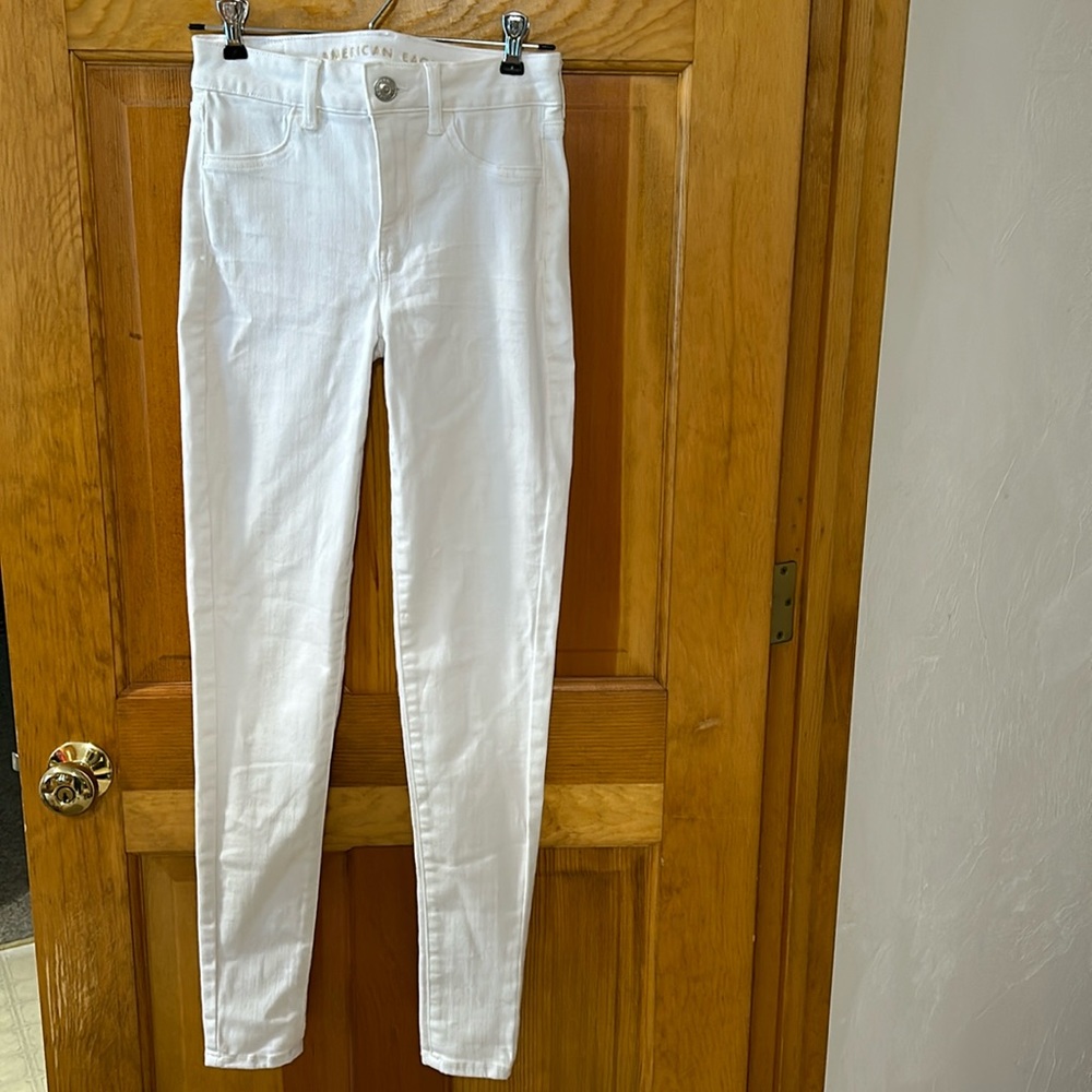 American Eagle jeans.  Junior size 0 Long.  Never worn.